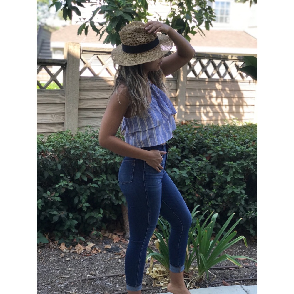 Urban Outfitters Striped Ruffle Crop Top - Picture 2 of 8